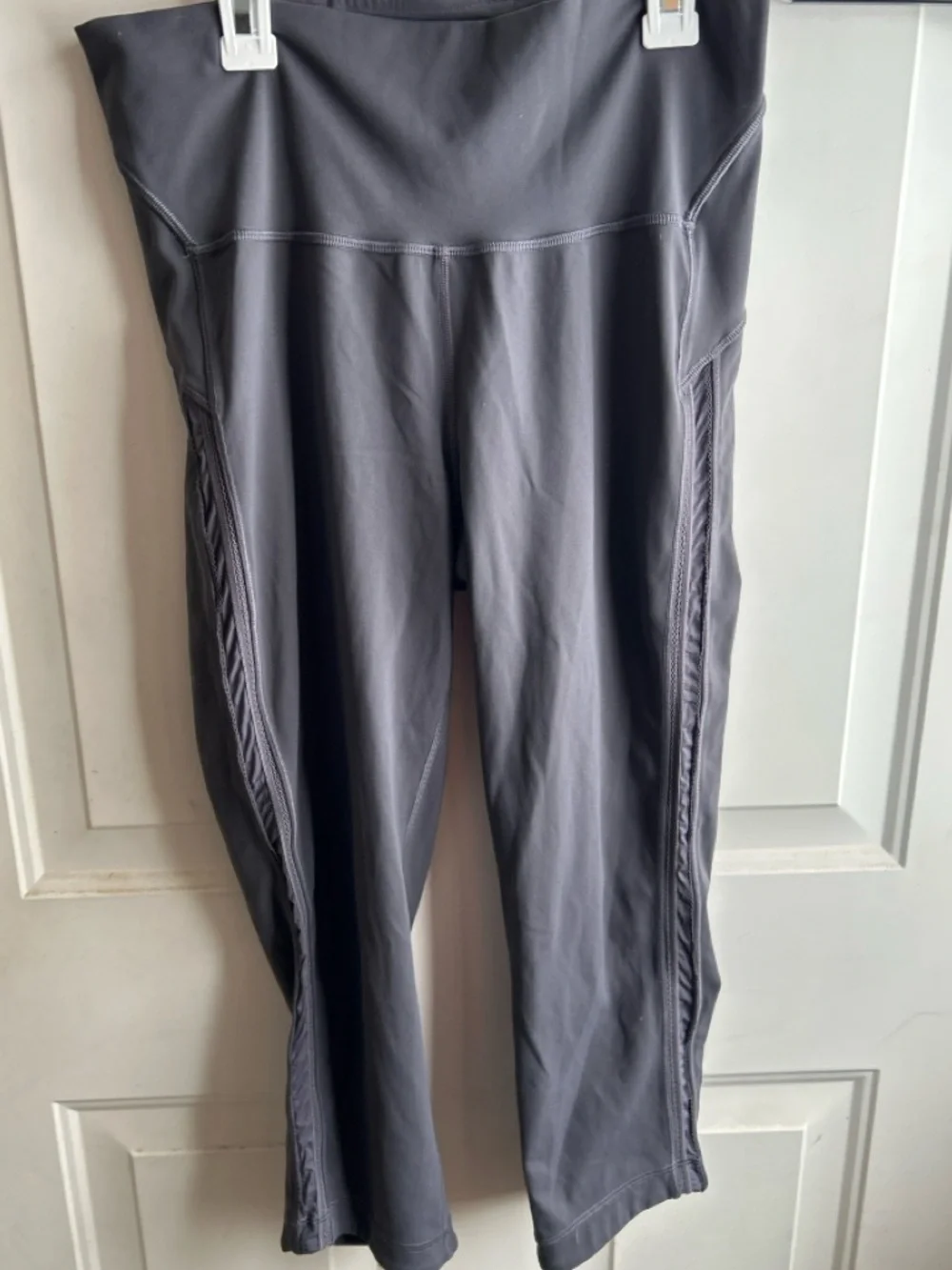 Lululemon Mesh Panel Crop Leggings Size 10 Gray Purple Athleisure Yoga Gym